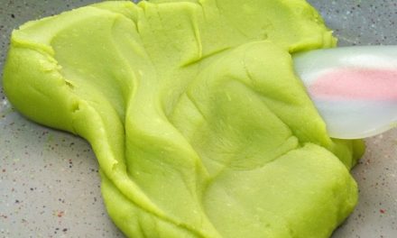 翡翠豆蓉月饼馅 (香兰綠豆蓉)