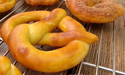 自制著名的蝴蝶面包(Pretzel) – 肉桂糖或原味