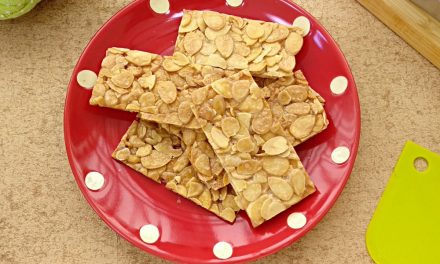 简单又高贵大方 – 杏仁瓦片(脆片) (Almond Florentine Brittle)