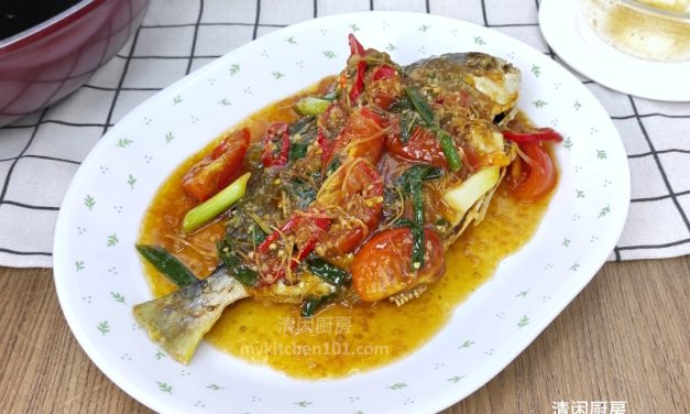 经典家常味: 鲜香四溢姜葱酱油鱼轻松做